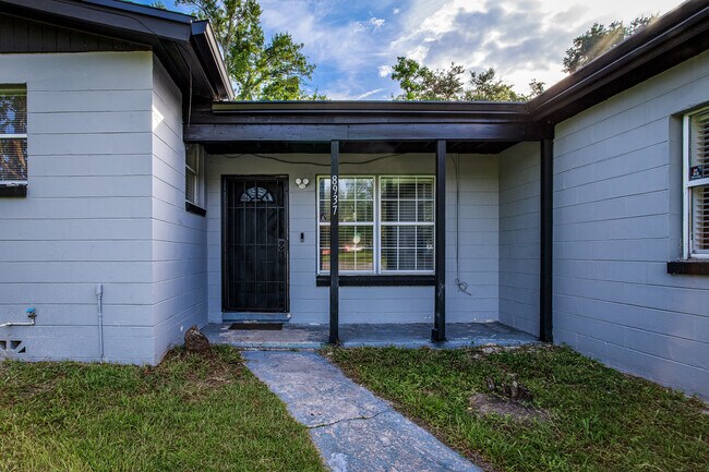 8937 Castle Blvd in Jacksonville, FL - Building Photo - Building Photo