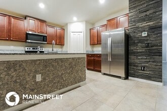 10121 Crested Fringe Dr in Riverview, FL - Building Photo - Building Photo