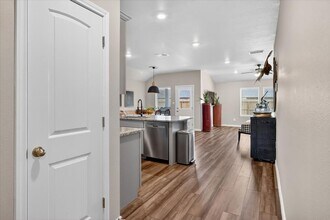 1126 Carnaby St in Corpus Christi, TX - Building Photo - Building Photo