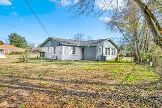 2250 Reve Dr in Mobile, AL - Building Photo - Building Photo