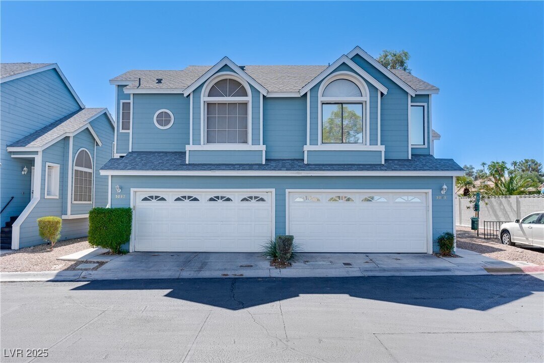 5037 Souza Dr in Las Vegas, NV - Building Photo