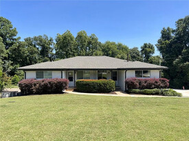 2058 Nettie Ct, Unit A in Decatur, GA - Building Photo