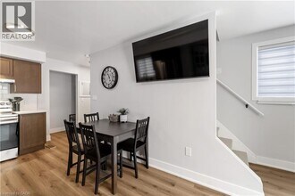 4129 Acheson Ave in Niagara Falls, ON - Building Photo - Building Photo