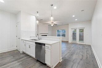 5820 Calle Vis Dr in Lithonia, GA - Building Photo - Building Photo