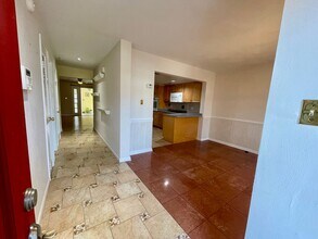 2402 Whaler Ct in Virginia Beach, VA - Foto de edificio - Building Photo