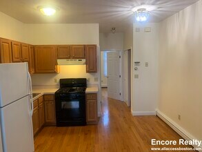 202 Hurley St, Unit 202 Hurley Street in Cambridge, MA - Foto de edificio - Building Photo