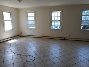 21 Franklindale Ave in Wappingers Falls, NY - Building Photo - Building Photo