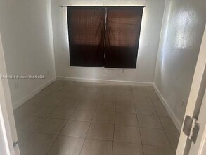 7571 Venetian St in Miramar, FL - Building Photo - Building Photo