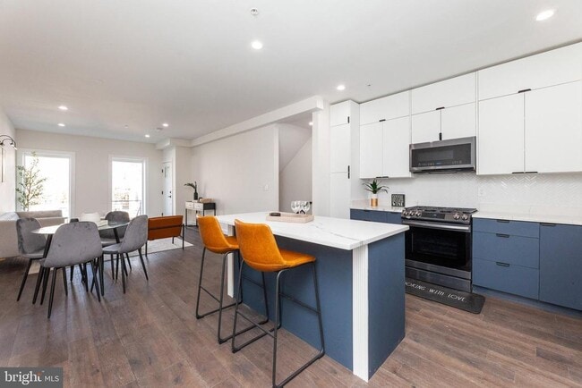 property at 734 Kenyon St NW