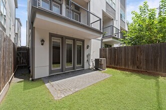 9635 Riddlewood Ln in Houston, TX - Building Photo - Building Photo