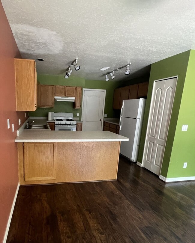 2430 S Hibiscus Ln in Flagstaff, AZ - Building Photo - Building Photo