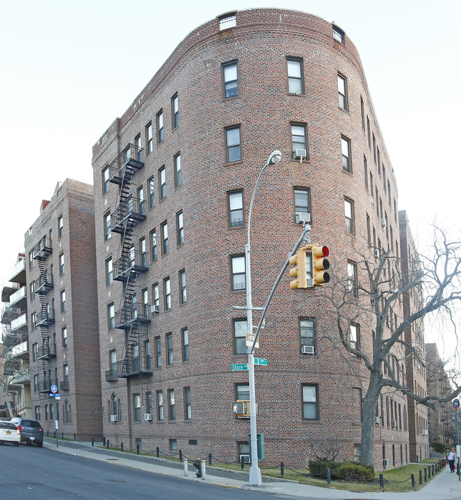 9937 Shore Rd in Brooklyn, NY - Building Photo