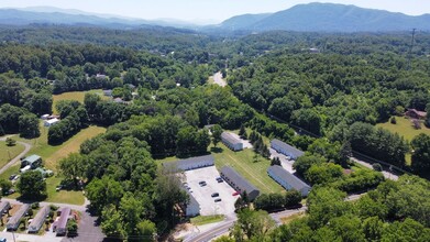 Buffalo Creek in Johnson City, TN - Foto de edificio - Building Photo