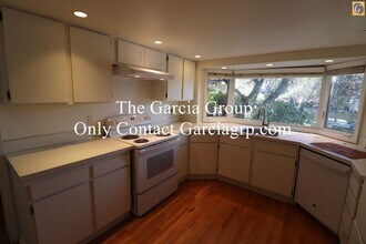 1493 SW 66th Ave in Portland, OR - Building Photo - Building Photo