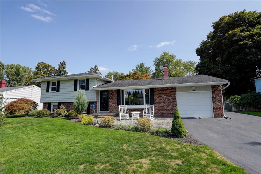 336 Beckwith Rd in West Henrietta, NY - Building Photo