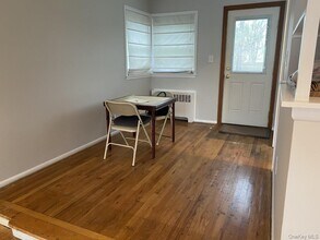 3 Wensley Rd in Plainview, NY - Building Photo - Building Photo