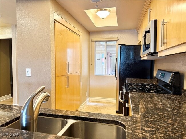 220 E Flamingo Rd, Unit 125 in Las Vegas, NV - Building Photo - Building Photo
