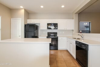 17159 N 184th Dr in Surprise, AZ - Building Photo - Building Photo