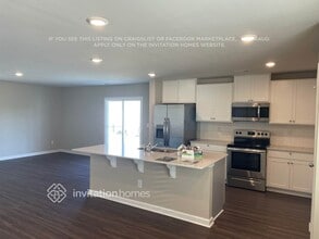 5110 Cameron Cmns Pkwy in Charlotte, NC - Foto de edificio - Building Photo
