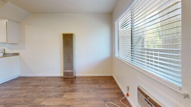 5968 Park Ave, Unit 2 in Marysville, CA - Building Photo - Building Photo