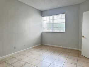 631 Cypress Lake Blvd in Pompano Beach, FL - Building Photo - Building Photo