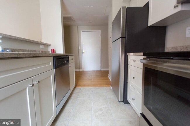 1100 Spruce St in Philadelphia, PA - Building Photo - Building Photo