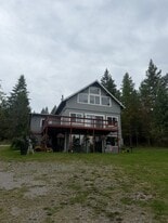 66 Angel Pt Rd in Lakeside, MT - Building Photo