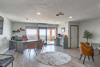 Alza Dwellings in El Paso, TX - Foto de edificio - Interior Photo