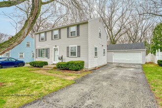 170 Hilltop Rd in Rochester, NY - Building Photo - Building Photo