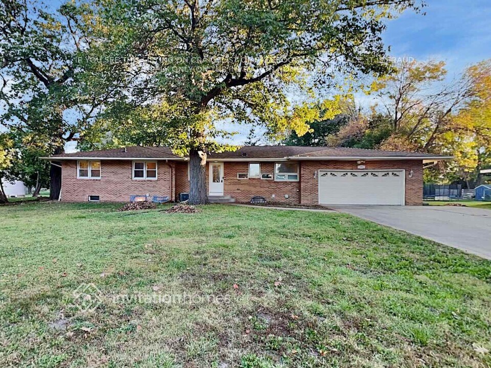 14920 31st Ave N in Minneapolis, MN - Building Photo