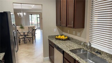 7324 Skybird Rd in Bradenton, FL - Building Photo - Building Photo