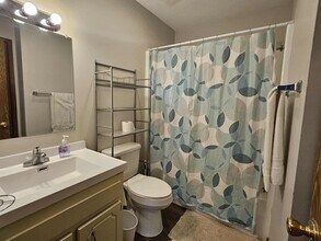 201 Country Villa Ln in St. Robert, MO - Building Photo - Building Photo