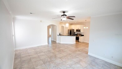 2013 Gloria Oak Ct in Orlando, FL - Building Photo - Building Photo