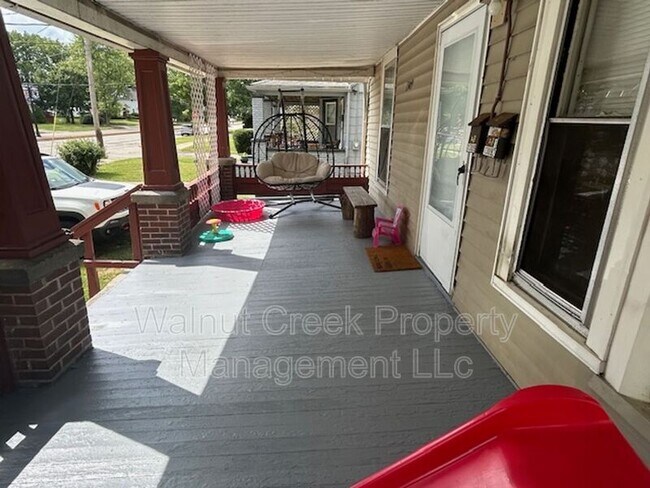 1309 Middle Ave in Elyria, OH - Building Photo - Building Photo