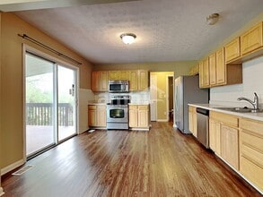 2610 Schafer Knoll Ct in Fairfield, OH - Foto de edificio - Building Photo