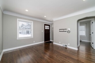 537 Bird Ave in Birmingham, MI - Building Photo - Building Photo