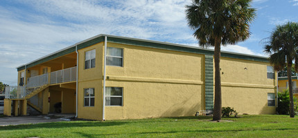 Ixoria Condominiums in Fort Pierce, FL - Building Photo - Building Photo