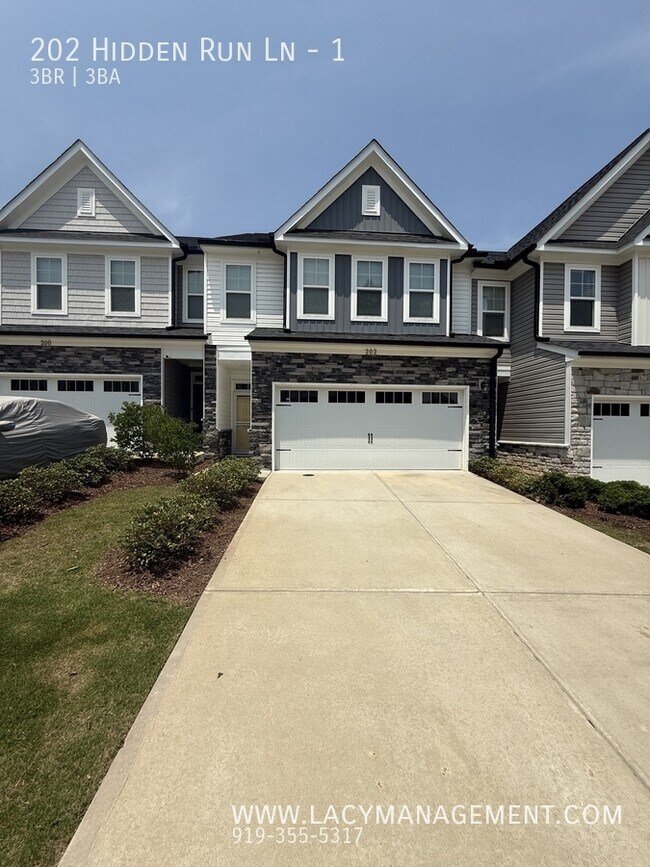 202 Hidden Run Ln in Holly Springs, NC - Building Photo - Building Photo