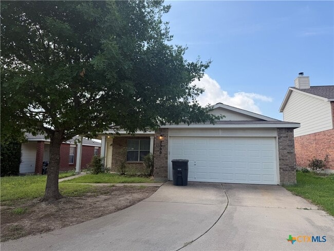 2300 Maedell Dr in Killeen, TX - Building Photo - Building Photo