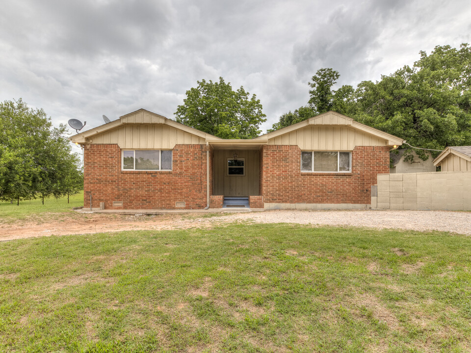 13100 SE 15th St in Choctaw, OK - Building Photo