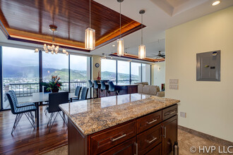 2333 Kapiolani Blvd, Unit 3501 in Honolulu, HI - Building Photo - Building Photo