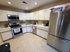 27 Cedar St in Jersey City, NJ - Building Photo - Building Photo