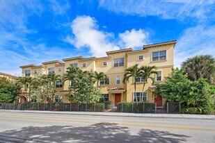 224 S Federal Hwy in Lake Worth Beach, FL - Building Photo