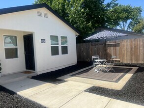 2862 Belgrade Way in Sacramento, CA - Building Photo - Building Photo