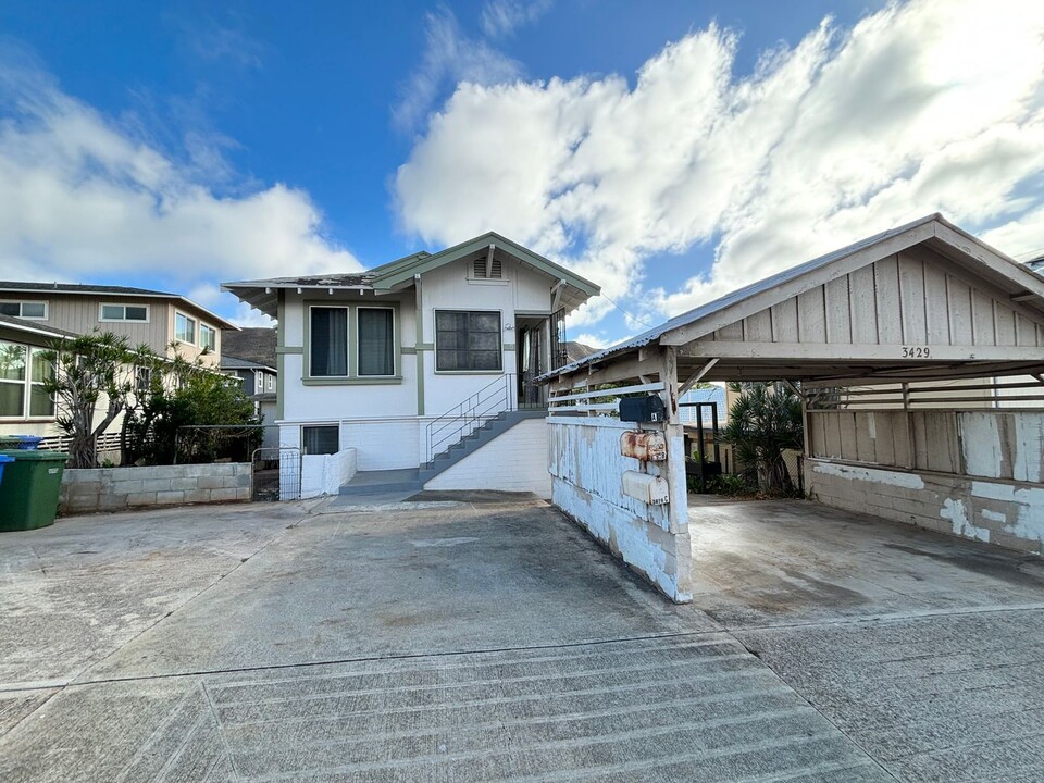 3429 Wela St-Unit -A in Honolulu, HI - Foto de edificio