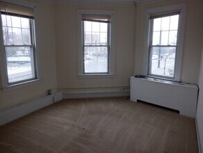 3 S Main St in West Hartford, CT - Building Photo - Building Photo