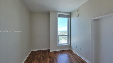 9055 SW 73rd Ct in Miami, FL - Building Photo - Building Photo