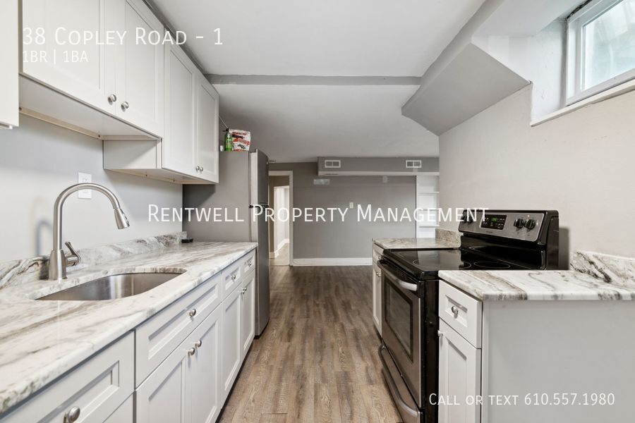 38 Copley Rd in Upper Darby, PA - Building Photo