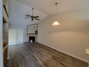 1337 Delaware Pl in Orange Park, FL - Foto de edificio - Building Photo