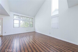 2985 Amber Dr in Corona, CA - Building Photo - Building Photo